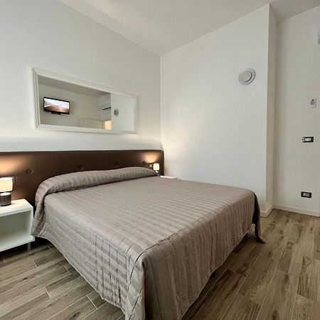 Residenza Al Sogno - On Lake Garda Cavaion Veronese Exteriör bild