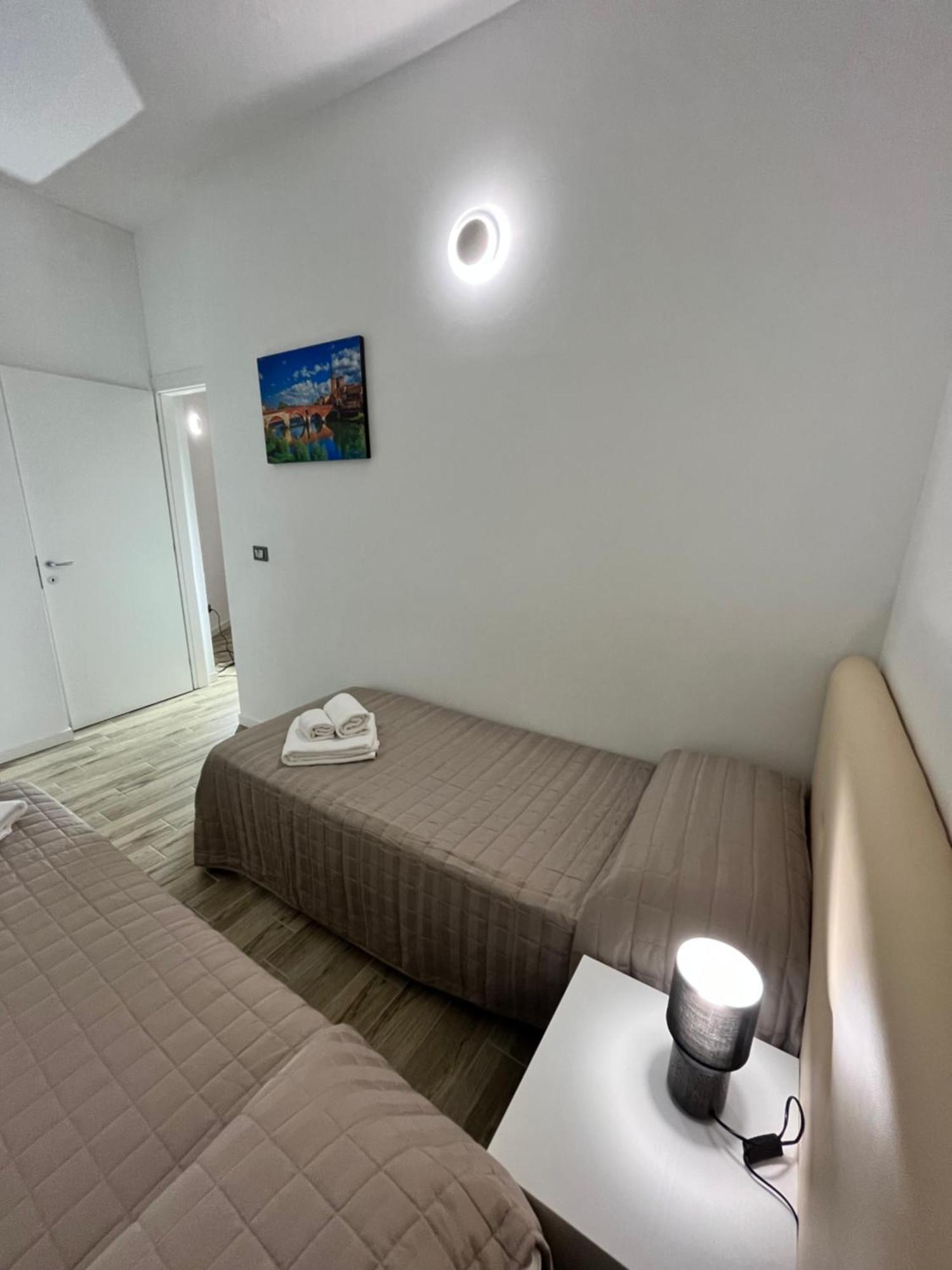 Residenza Al Sogno - On Lake Garda Cavaion Veronese Exteriör bild